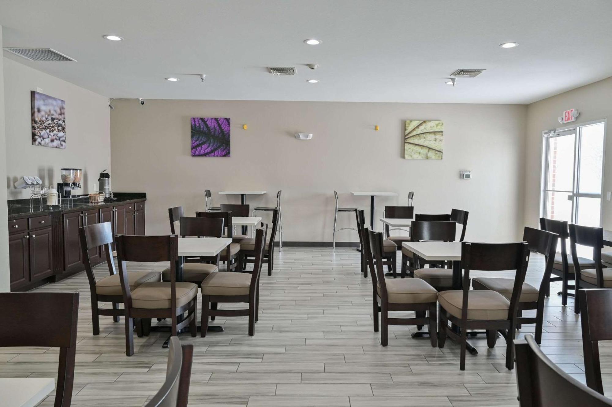 Sleep Inn & Suites Washington Near Peoria Екстер'єр фото